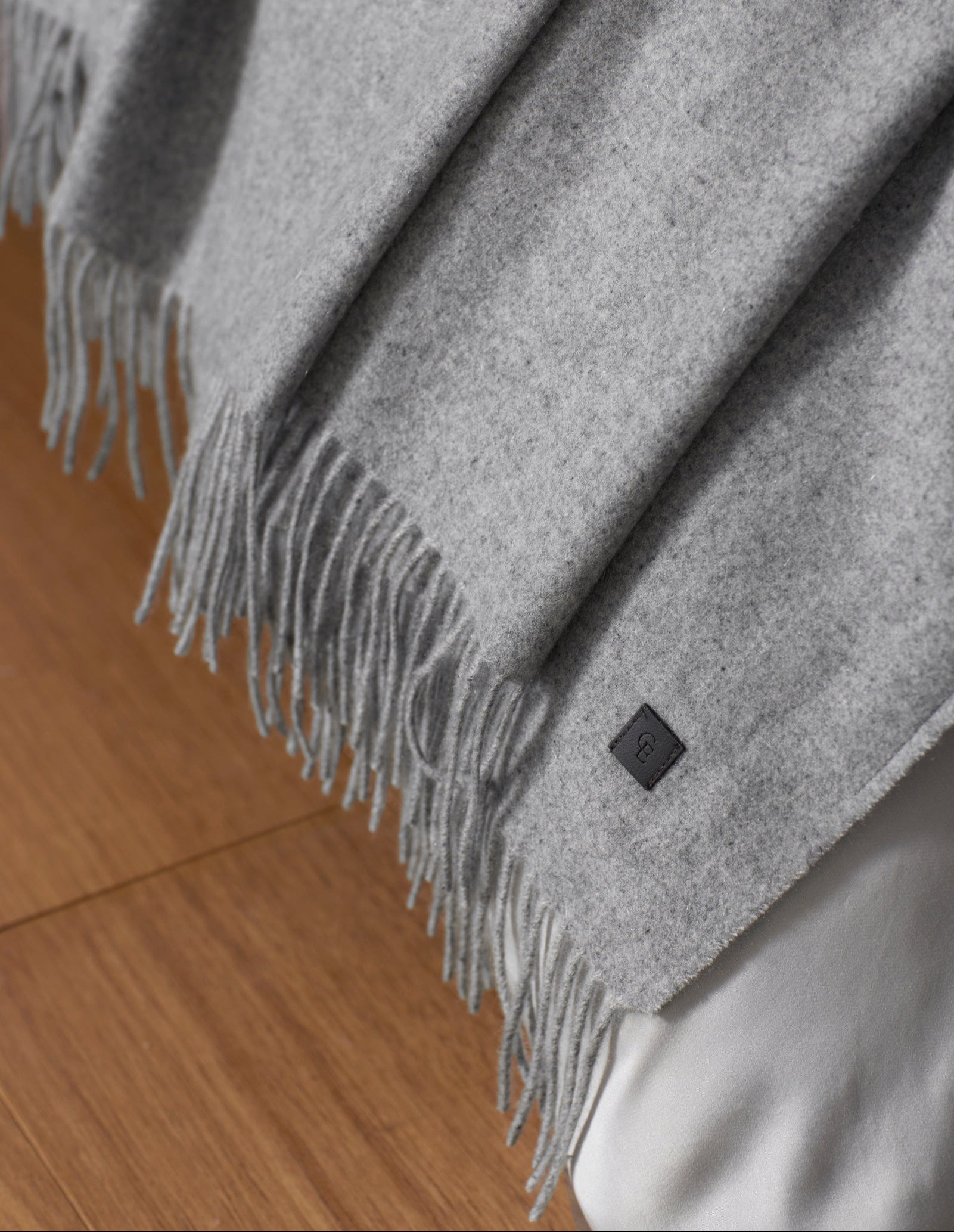 Cashmere Tassel Throw - Last Chance - Image 8