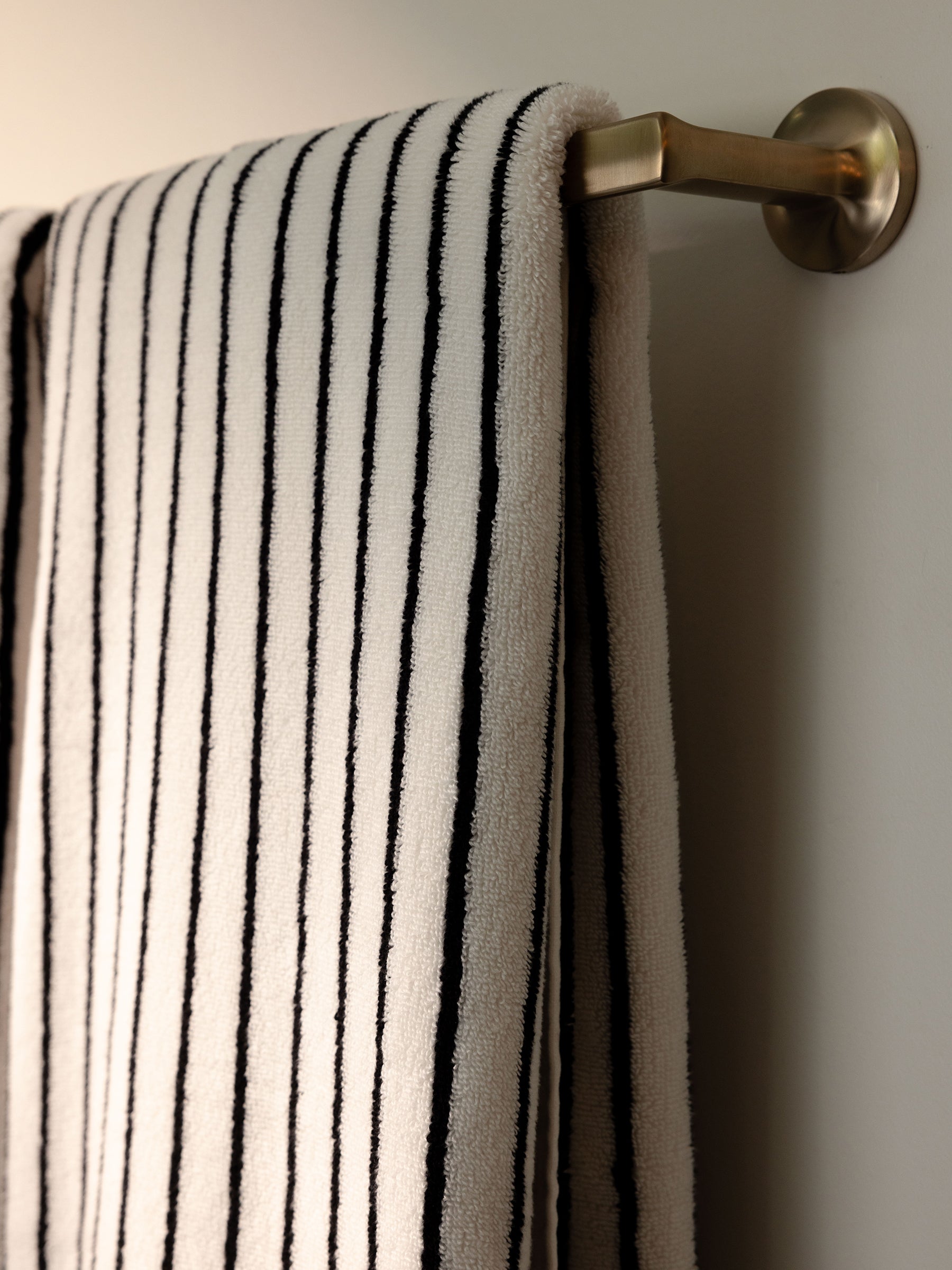 Luxe Bath Towels - Image 40