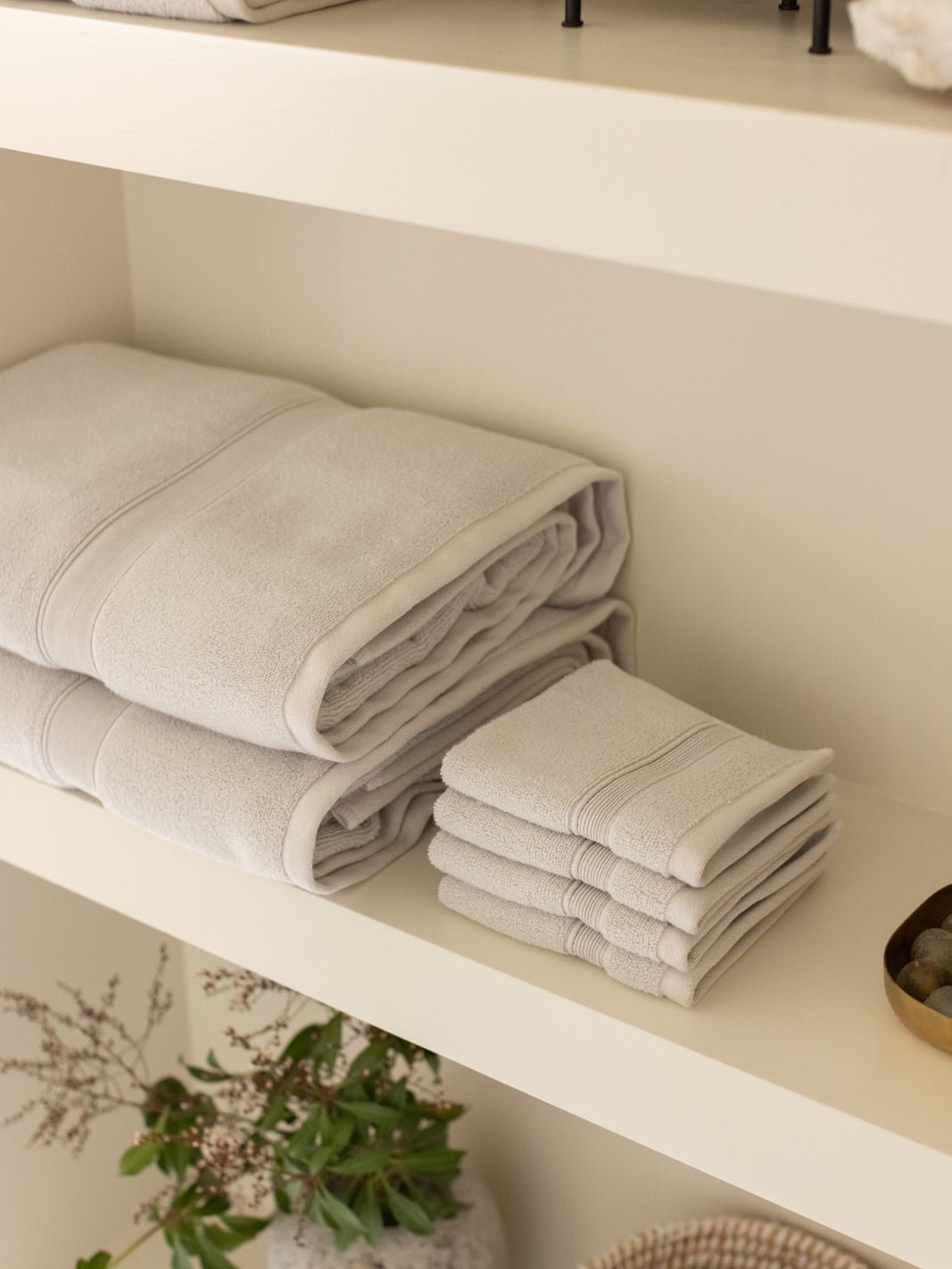 Luxe Bath Towel Set - Image 2