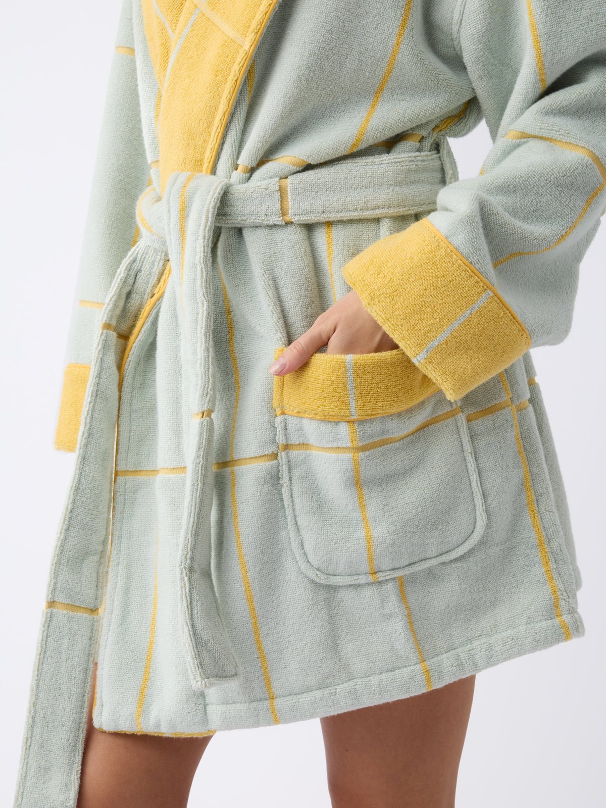 Windowpane Resort Robe - Last Chance - Image 24