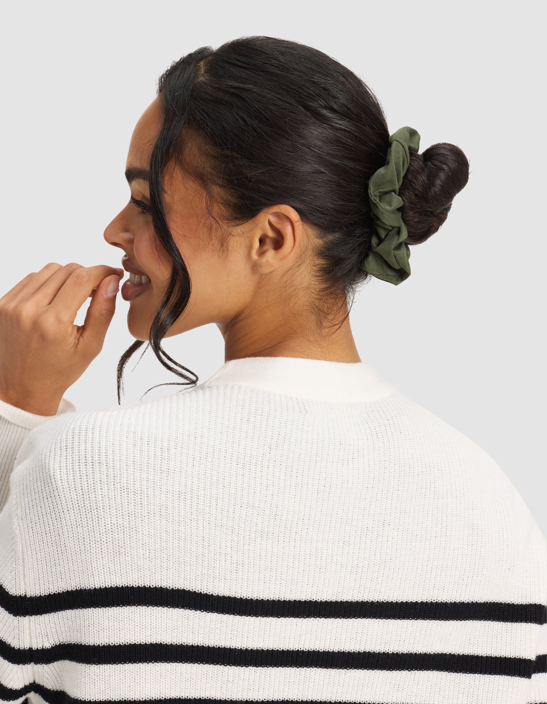 Bamboo Stretch-Knit Scrunchies - Image 4