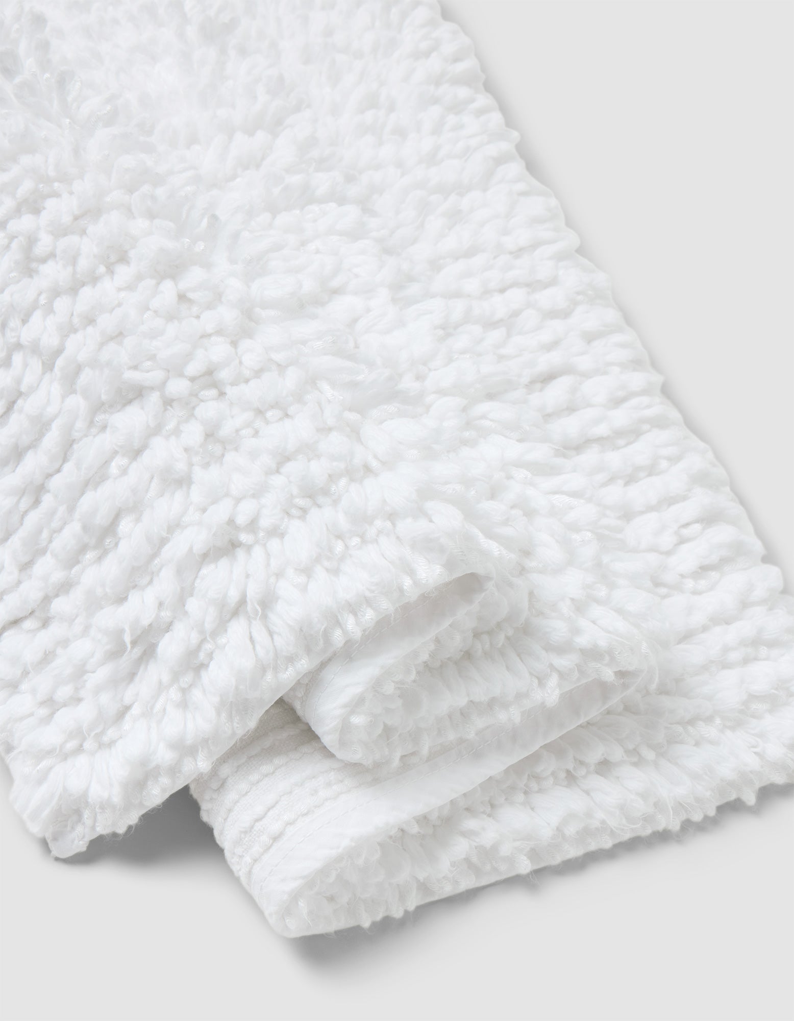 Plush Loop Bath Mat - Image 2
