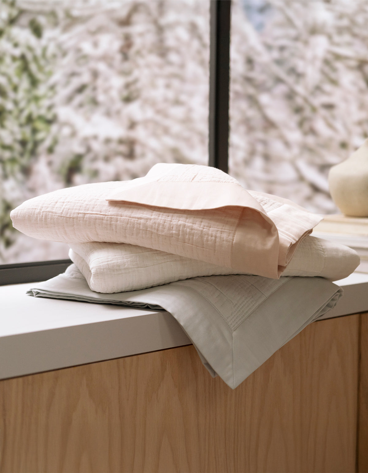 Little Bee Matelasse Baby Blanket - Image 3